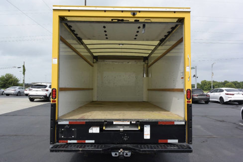 Used 2021 GMC Savana 3500 Extended w/ Power Convenience Package image 32