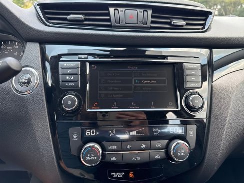 Certified 2020 Nissan Rogue Sport SV image 17