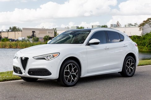 Used 2021 Alfa Romeo Stelvio Ti w/ Nero Edizione image 7