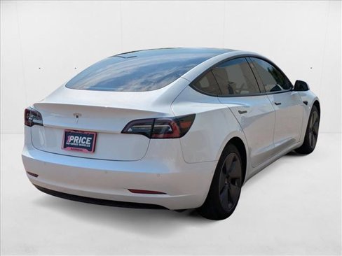 Used 2021 Tesla Model 3 Standard Range Plus image 5