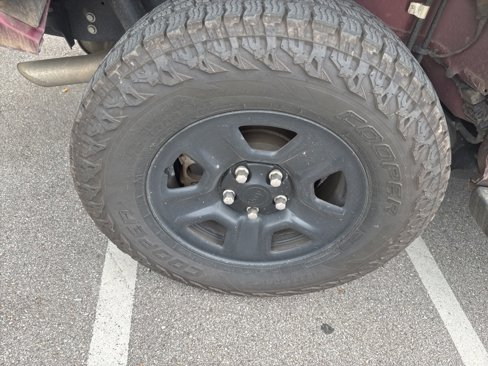 Used 2021 Jeep Wrangler Sport image 15