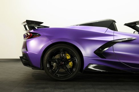 Used 2021 Chevrolet Corvette Stingray Convertible w/ 1LT image 9