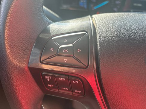 Used 2018 Ford Explorer XLT w/ Equipment Group 202A image 20