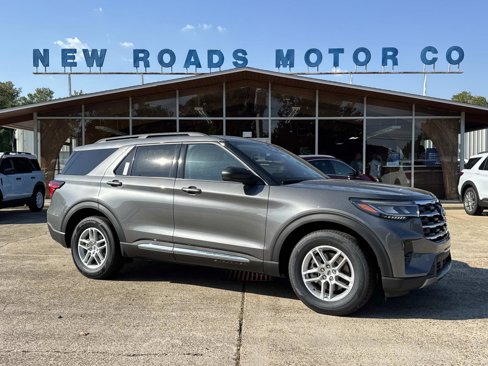 New 2025 Ford Explorer Active image 1