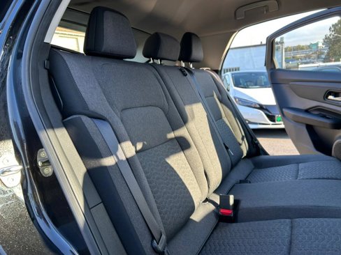 Used 2024 Nissan Ariya FWD image 45