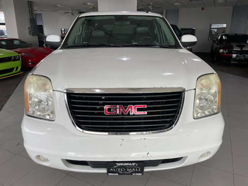Used 2007 GMC Yukon SLT w/ SLT Preferred Equipment Group image 2