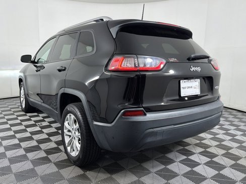 Used 2020 Jeep Cherokee Latitude image 4