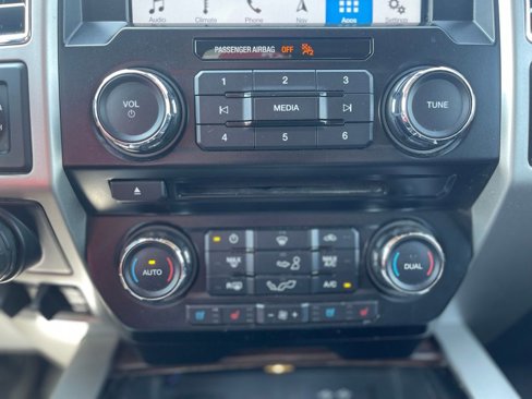 Used 2016 Ford F150 Lariat image 35