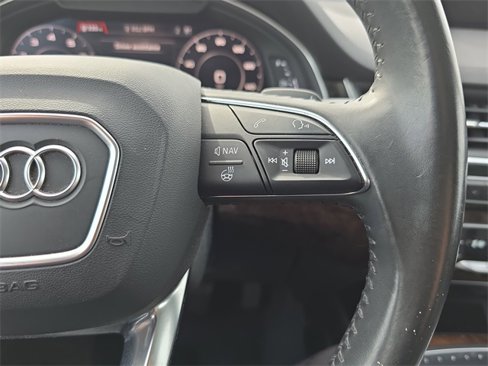 Used 2018 Audi Q7 3.0T Prestige image 22