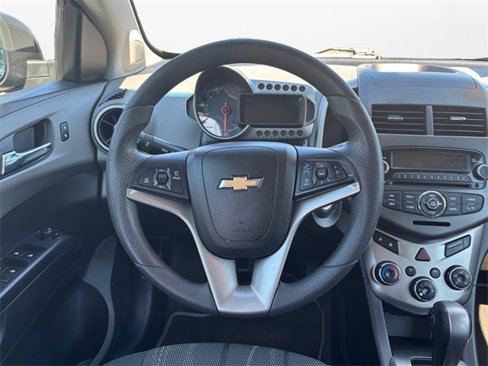 Used 2015 Chevrolet Sonic LT image 12