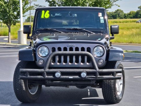 Used 2016 Jeep Wrangler Sport image 3