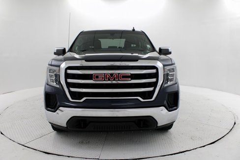 Used 2020 GMC Sierra 1500 SLE image 2