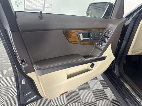 Used 2015 Mercedes-Benz GLK 250 BlueTEC 4MATIC image 13