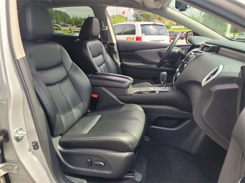 Used 2023 Nissan Murano SV image 13