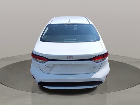 Used 2022 Toyota Corolla LE image 5