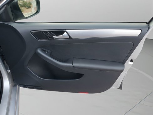 Used 2015 Volkswagen Jetta SE image 13