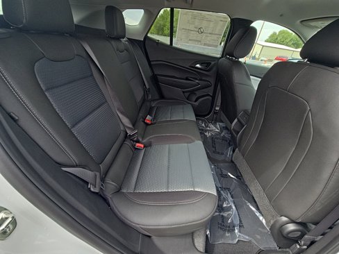 New 2025 Chevrolet Trax LT w/ LT Convenience Package image 39