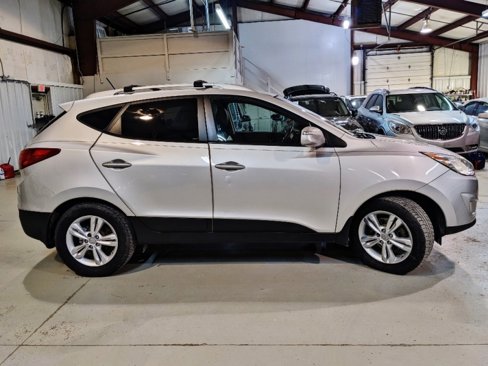 Used 2013 Hyundai Tucson Limited image 7