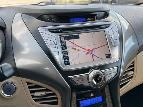 Used 2013 Hyundai Elantra Limited w/ Technology Pkg image 19