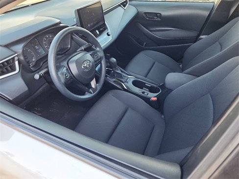 Used 2024 Toyota Corolla LE image 6