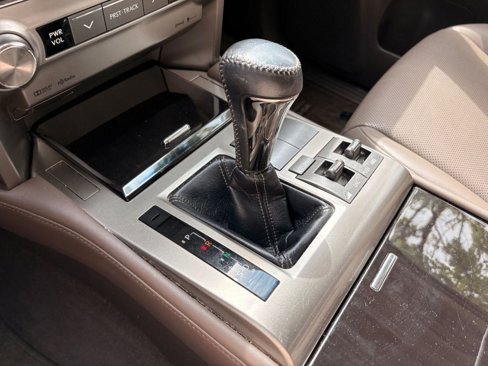 Used 2017 Lexus GX 460 image 19