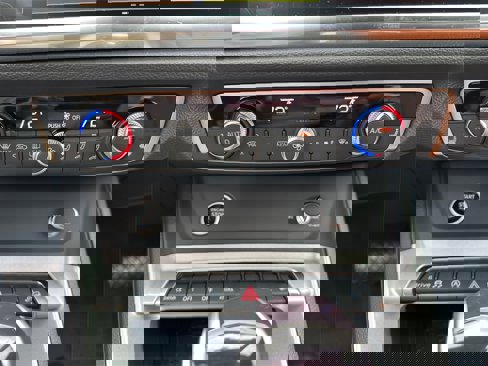 New 2025 Audi Q3 2.0T Premium image 22
