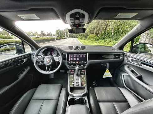 New 2026 Porsche Macan image 25