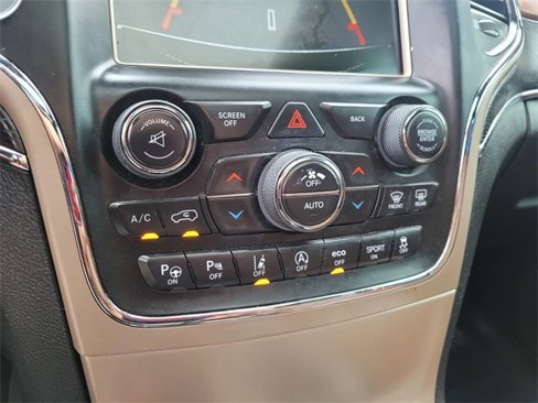 Used 2017 Jeep Grand Cherokee Summit image 29