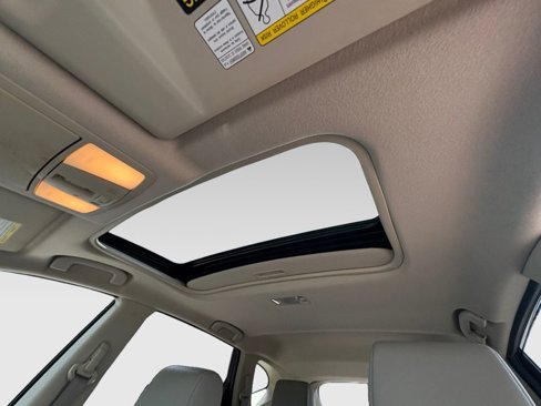 Used 2012 Nissan Rogue SL image 7