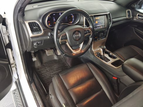 Used 2016 Jeep Grand Cherokee Limited image 19