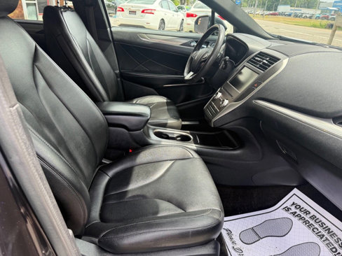 Used 2015 Lincoln MKC AWD image 13