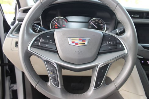 Used 2020 Cadillac XT5 Premium Luxury image 18