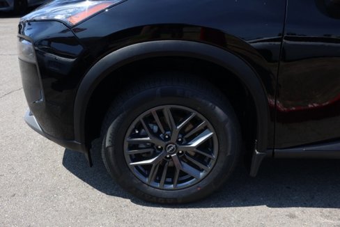 Used 2023 Nissan Rogue S image 11