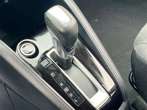 Used 2021 Nissan Kicks S image 16