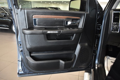 Used 2017 RAM 1500 Laramie image 34