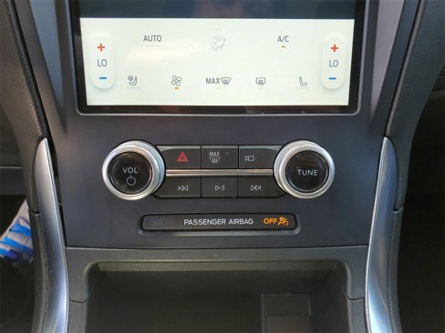 Certified 2022 Ford Edge Titanium image 29