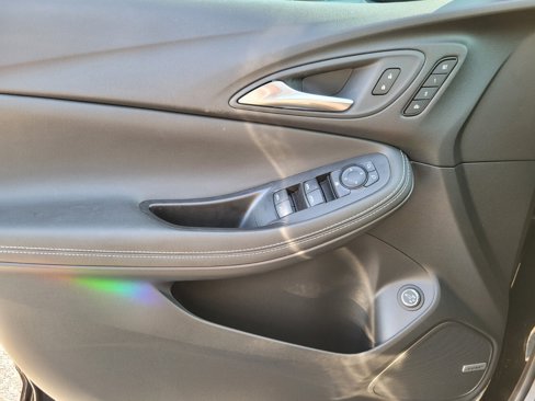 Used 2024 Buick Encore GX Avenir w/ Avenir Technology Package image 5