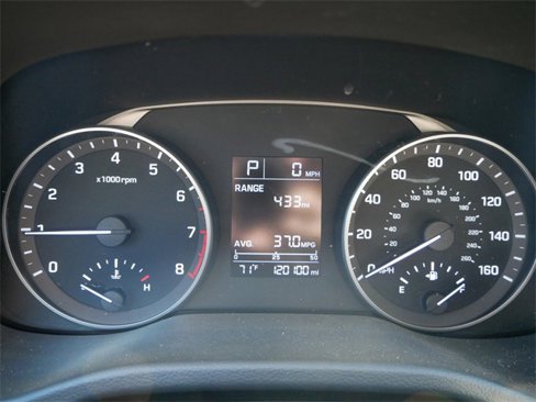 Used 2017 Hyundai Elantra SE image 27