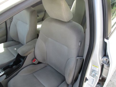 Used 2012 Honda Civic Hybrid Sedan image 18