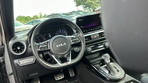 Used 2022 Kia Forte GT-Line w/ GT-Line Premium Package image 13
