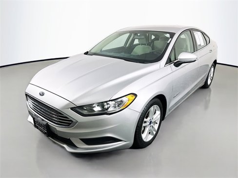 Used 2018 Ford Fusion S image 3