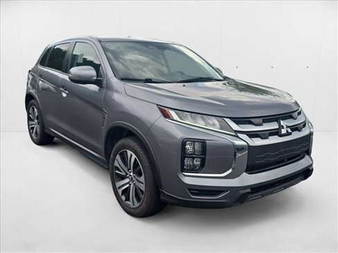 Used 2021 Mitsubishi Outlander Sport SE image 3