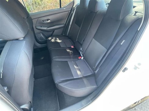Used 2020 Nissan Sentra SV image 14