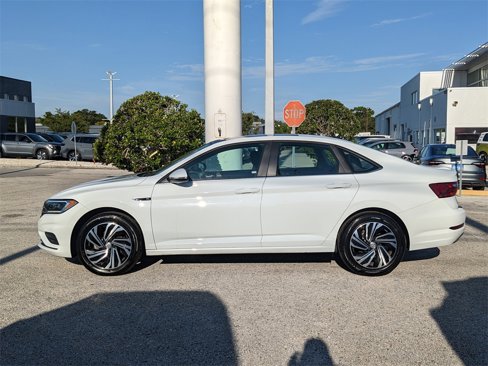 Certified 2020 Volkswagen Jetta SEL Premium image 4