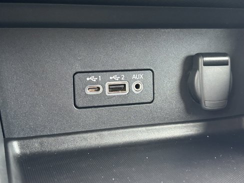 Used 2023 Nissan Sentra SV image 23