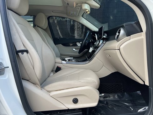 Used 2017 Mercedes-Benz GLC 300 image 30