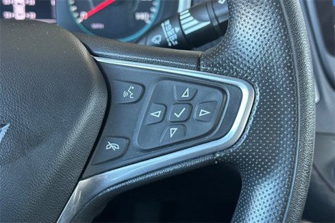Used 2022 Chevrolet Malibu LT image 36