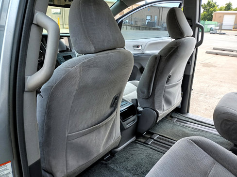Used 2017 Toyota Sienna LE image 11