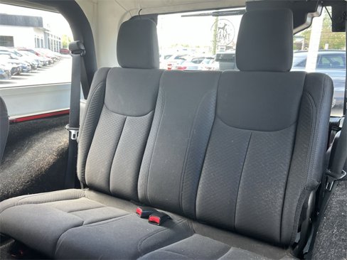 Used 2015 Jeep Wrangler Sport image 20