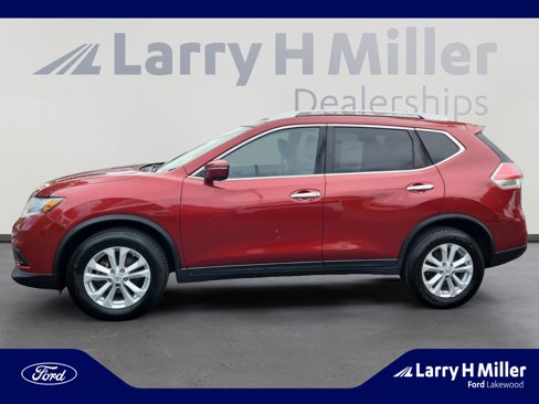 Used 2015 Nissan Rogue SV w/ SV Premium Package image 2